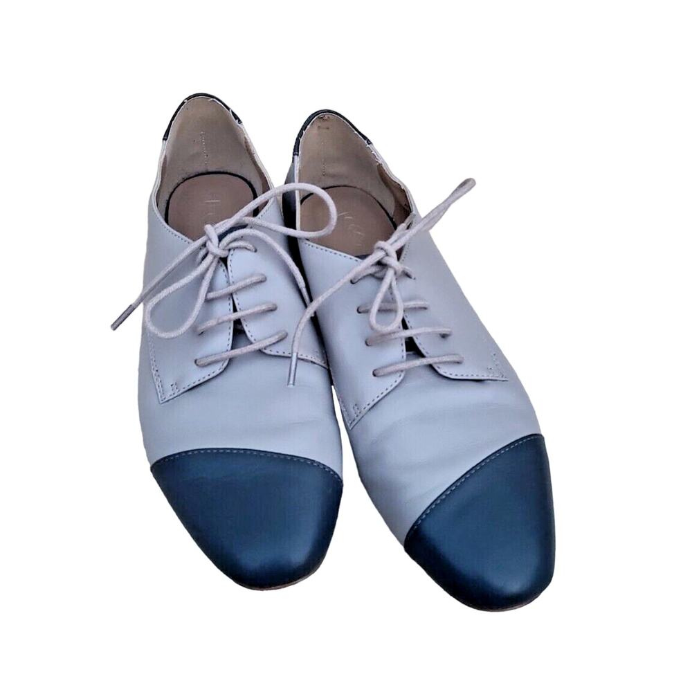 LOGO by Lori Goldstein Gray Laurel Leather Derby Flat Shoes Womans Size 8.5M‎